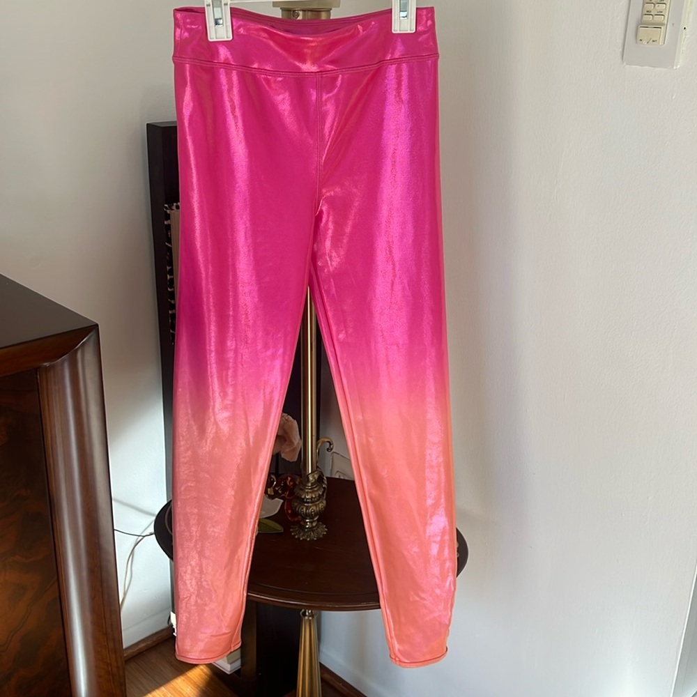 Shiny leggings